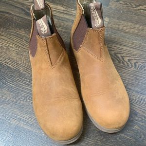 Ankle Blundstones 5.5